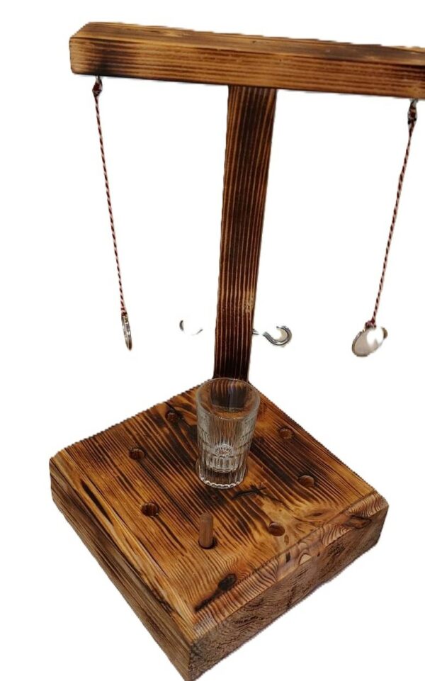 Lancer d'anneaux avec crochets